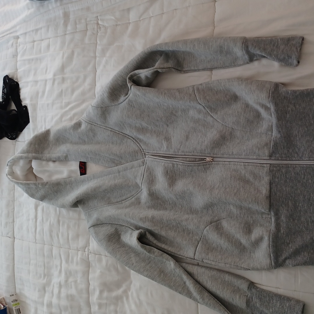 Women's Long Sleeve Zip up Sweatshirt Size M